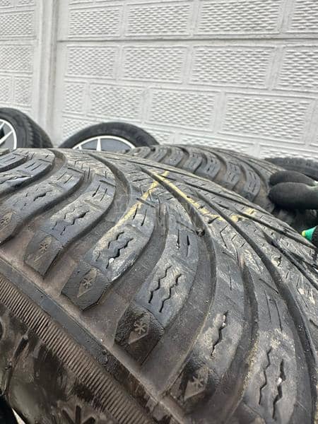 Kleber 215/50 R18 Zimska