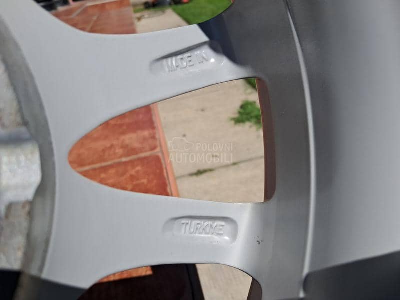 Aluminijumske felne BMW E90 F30 E88 16" 5 x 120