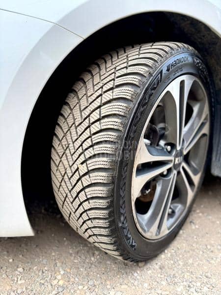 Kia cee`d sw GT/1.0T-gdi/CH
