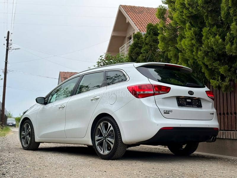 Kia cee`d sw GT/1.0T-gdi/CH