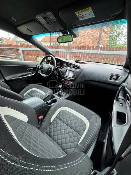 Kia cee`d sw GT/1.0T-gdi/CH