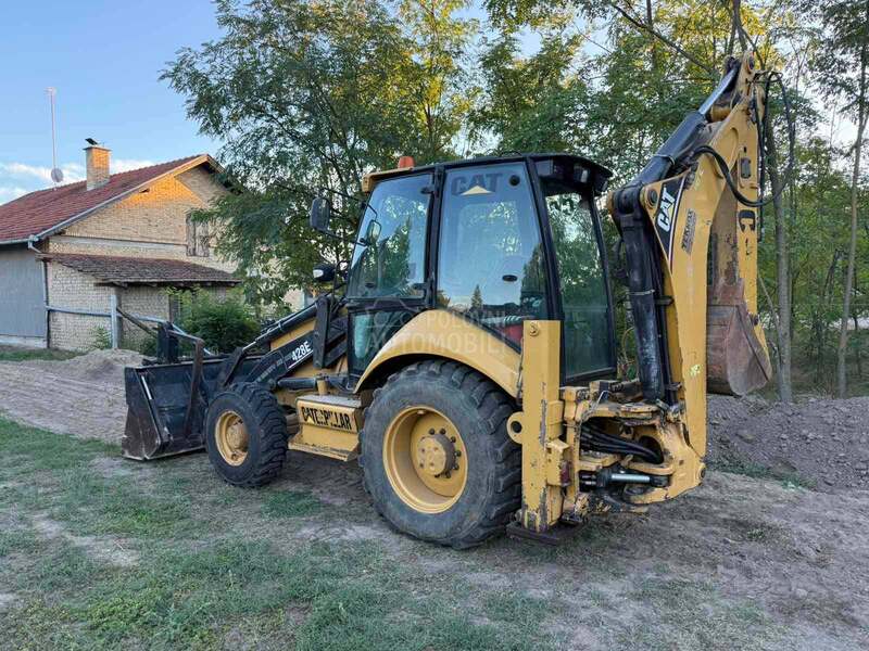 CAT 428E