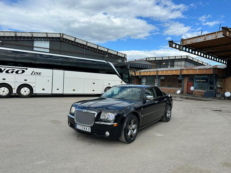 Chrysler 300C 