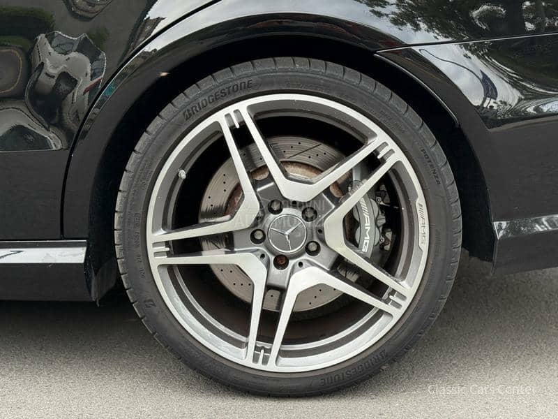 Mercedes Benz E 63 AMG W212 6.2 V8