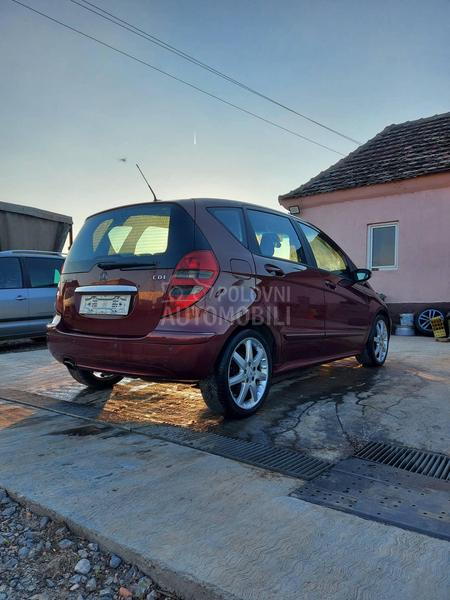 Mercedes Benz A 200 2.0 AVANTGARDE