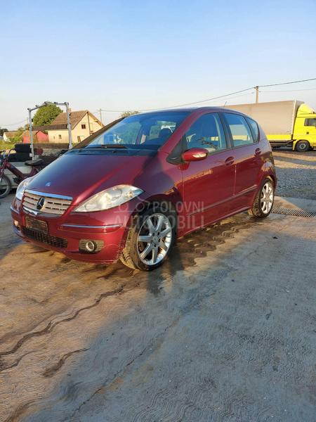 Mercedes Benz A 200 2.0 AVANTGARDE