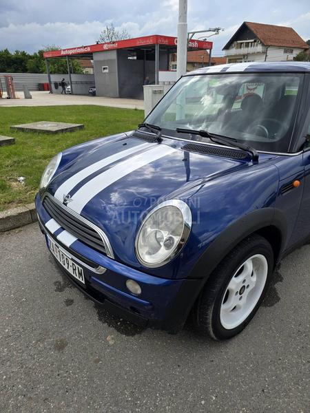 MINI One 