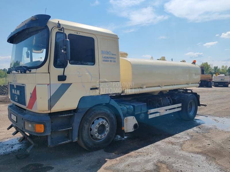 MAN F 200