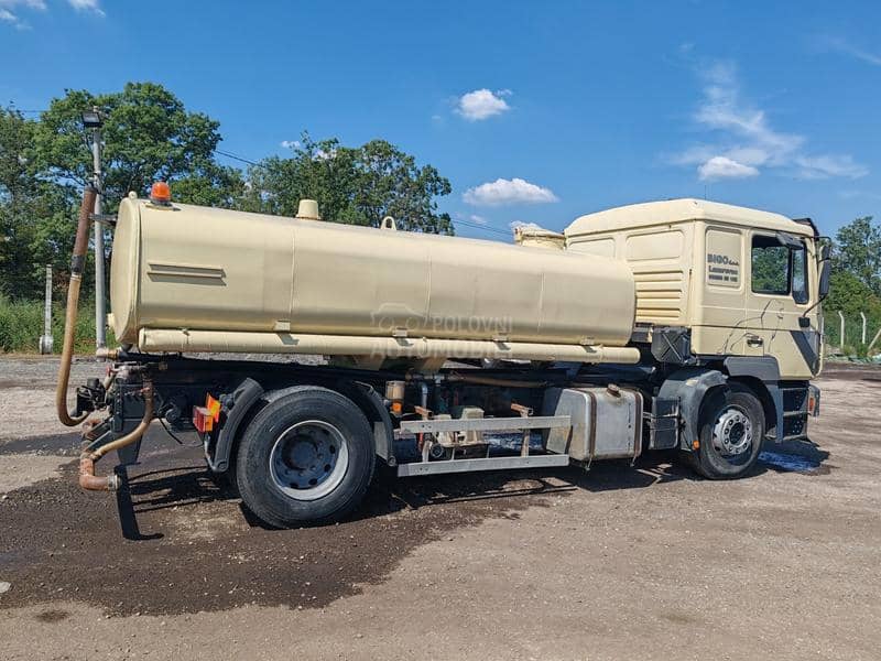 MAN F 200