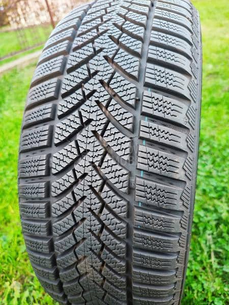 Semperit 195/50 R15 Zimska