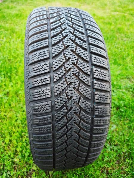 Semperit 195/50 R15 Zimska