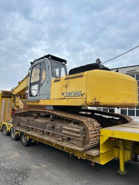 New Holland E 305 B