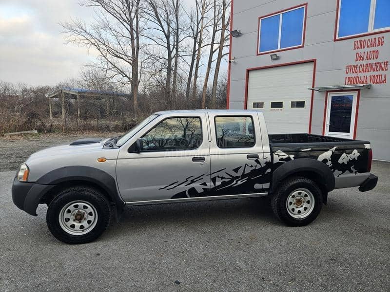 Nissan Navara NP300 K L I M A
