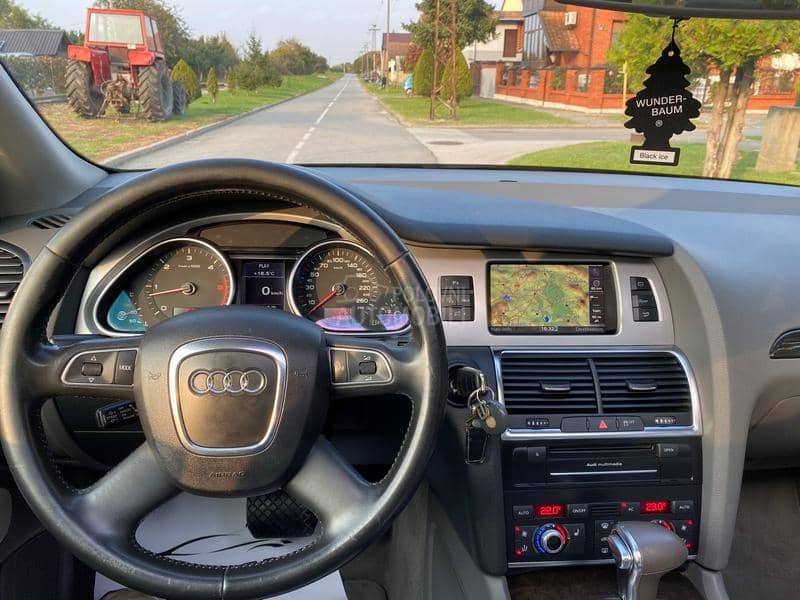 Audi Q7 3.0TDI 2xS line/Pano