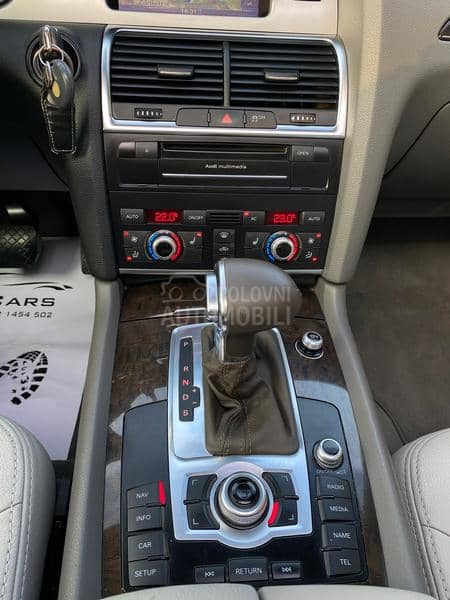 Audi Q7 3.0TDI 2xS line/Pano
