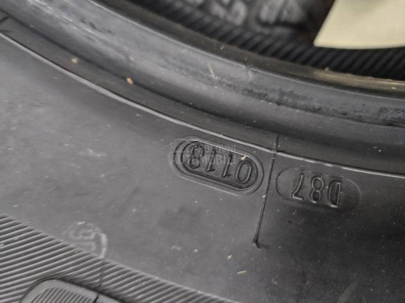 Bridgestone 255/70 R18 Zimska