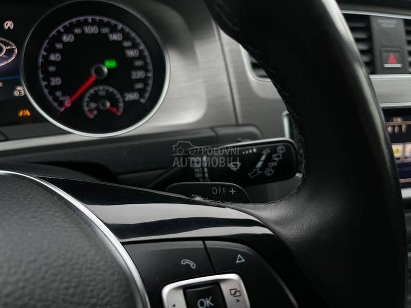 Volkswagen Golf 7 DSG R-LINE CH
