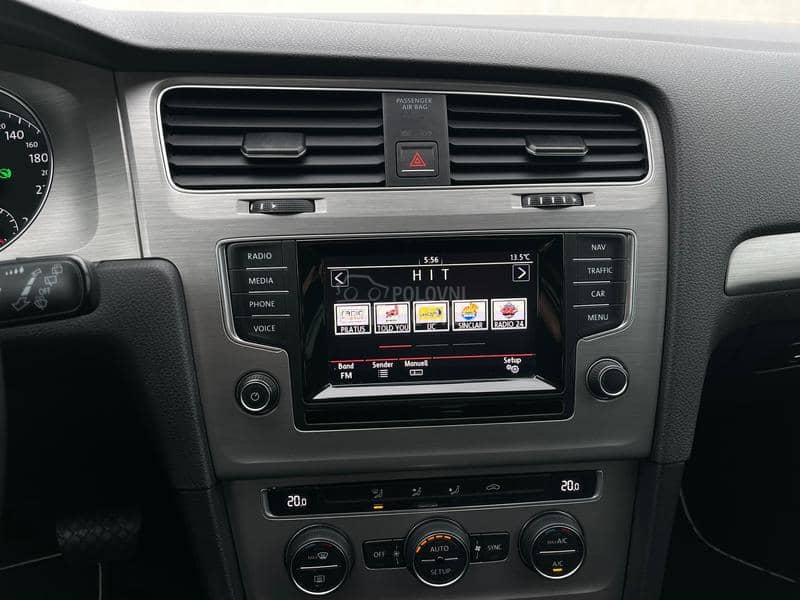 Volkswagen Golf 7 DSG R-LINE CH