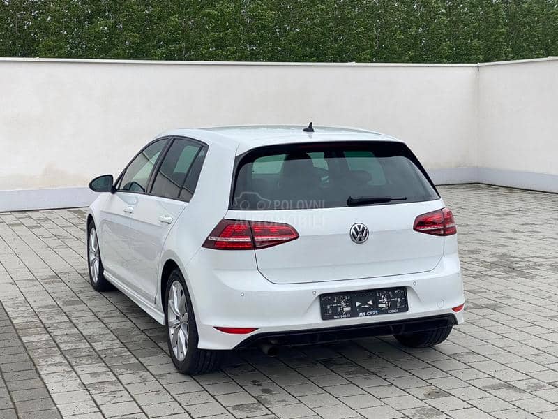 Volkswagen Golf 7 DSG R-LINE CH