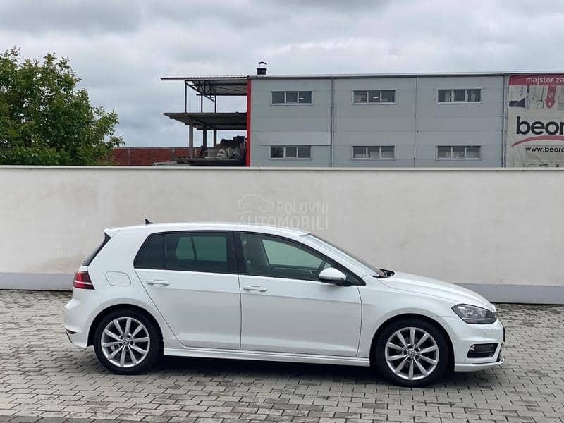 Volkswagen Golf 7 DSG R-LINE CH