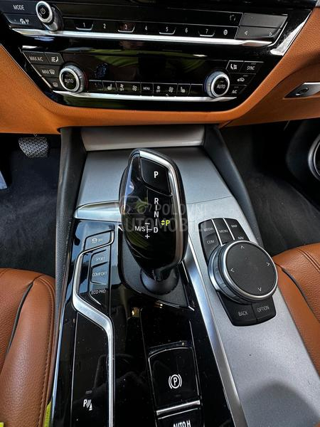 BMW 518 MHEV