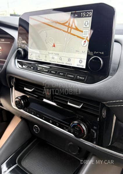 Nissan Qashqai N-CONNECTA HYBRID140