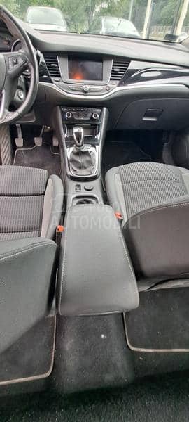Opel Astra K ELEG. 1.2 110HP MT6