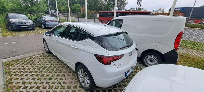 Opel Astra K ELEG. 1.2 110HP MT6