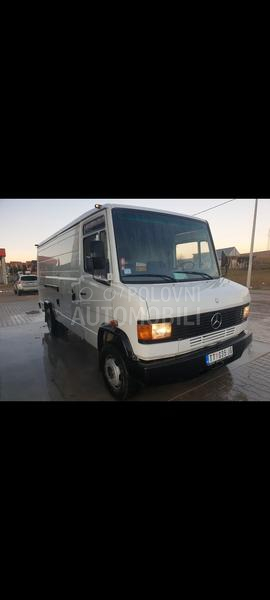 Mercedes Benz Vario 609