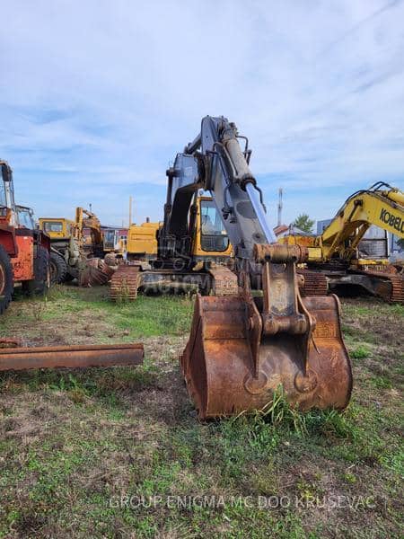 Volvo EC240B