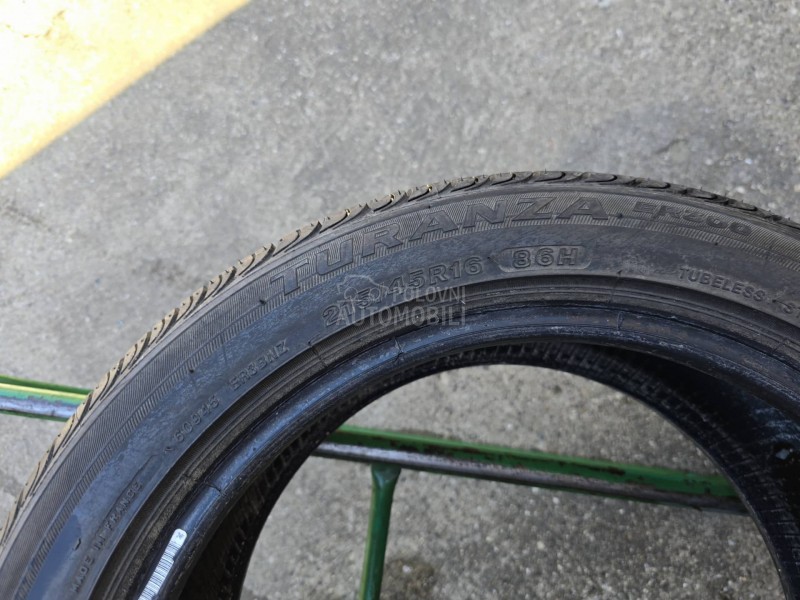 Bridgestone 215/45 R16 Letnja