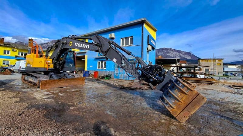 Volvo ECR235EL