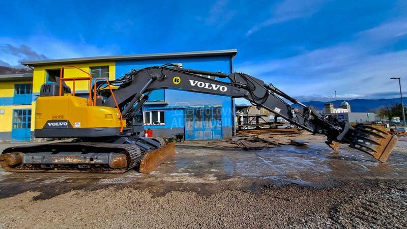 Volvo ECR235EL