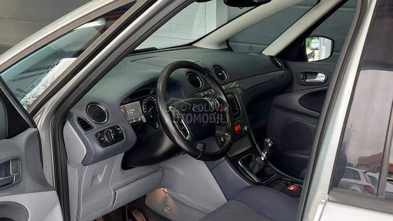 Ford S-Max 