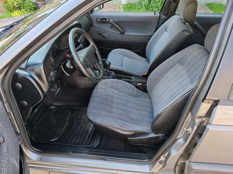 Volkswagen Passat B3 1.6 TD