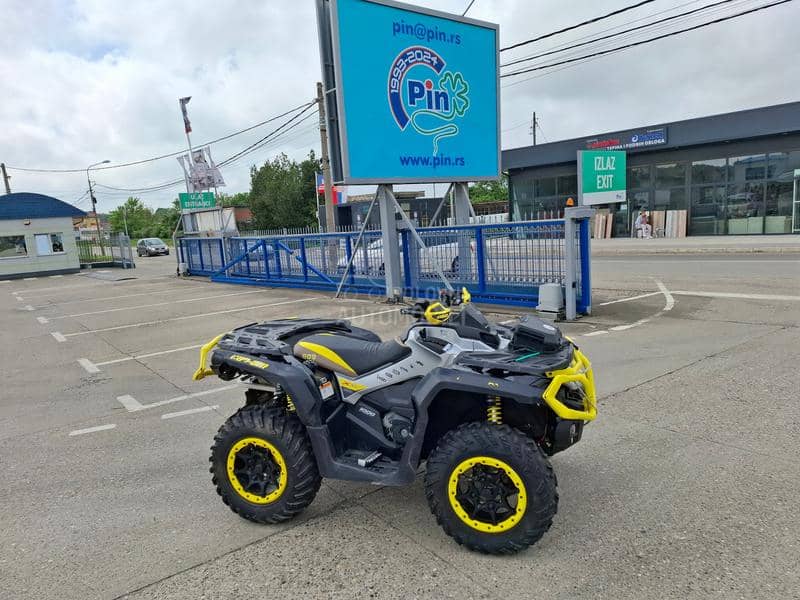 Can-Am OUTLANDER