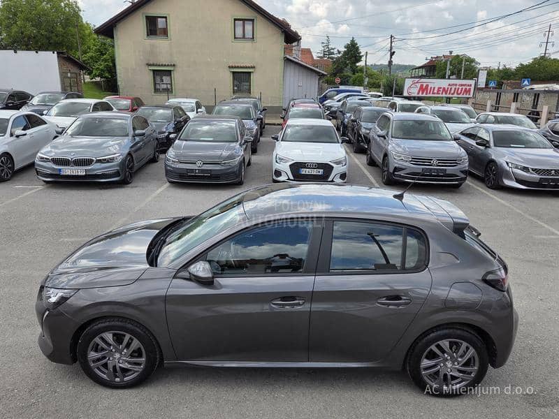 Peugeot 208 1.2 B
