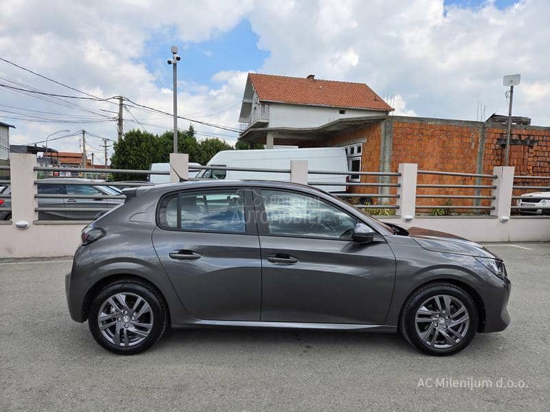 Peugeot 208 1.2 B