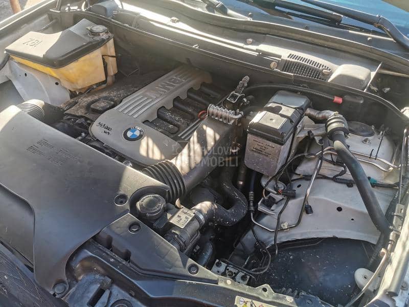 BMW X5 e53