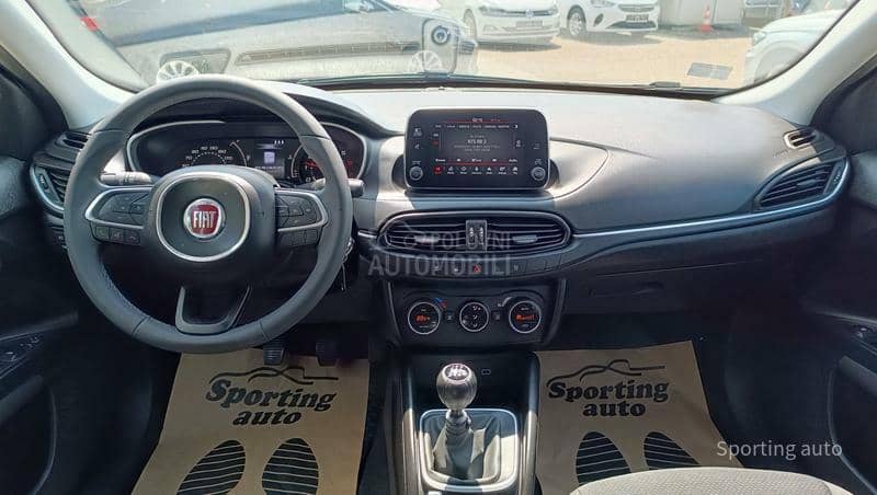 Fiat Tipo 1.4 16V LOUNGE