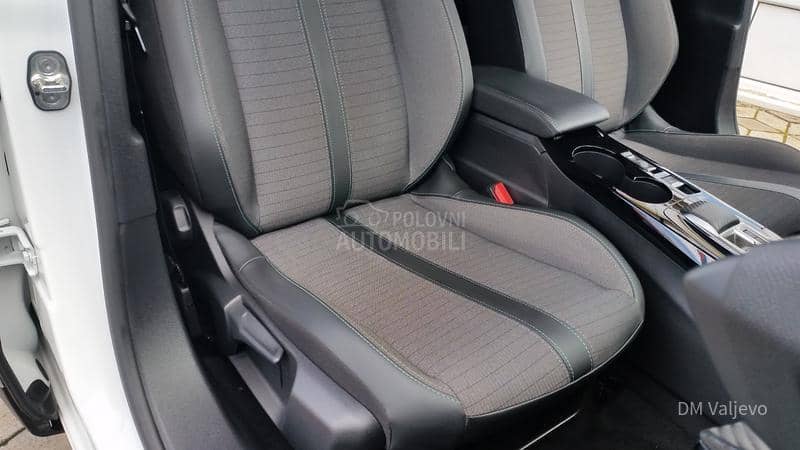 Peugeot 2008 ALLURE/RESTY/AUT/N0V
