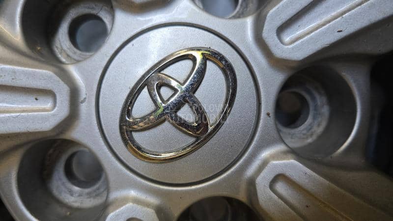 Tigar 215/60 R17 Zimska