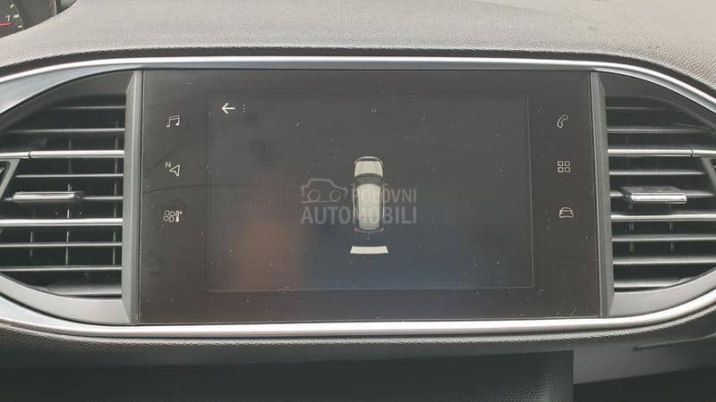 Peugeot 308 1.6HDI NAV/LED