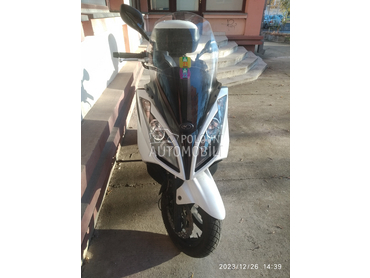 Kymco Downtown 125i