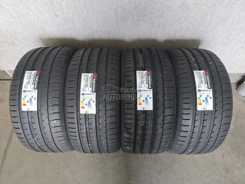 Yokohama 285/35 R22 Letnja