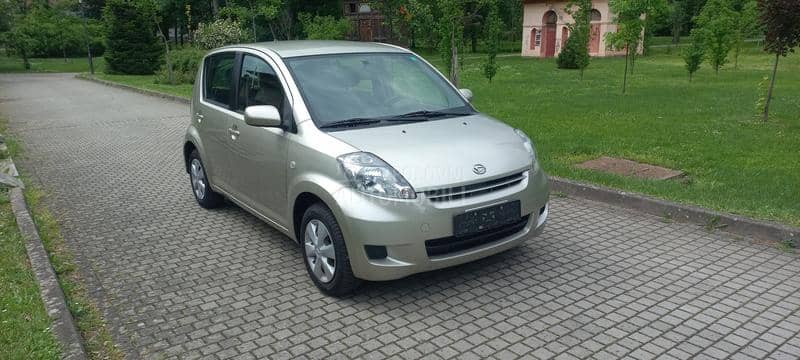 Daihatsu Sirion 13  b 4x4
