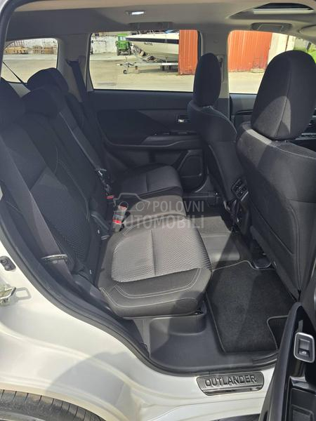 Mitsubishi Outlander PHEV