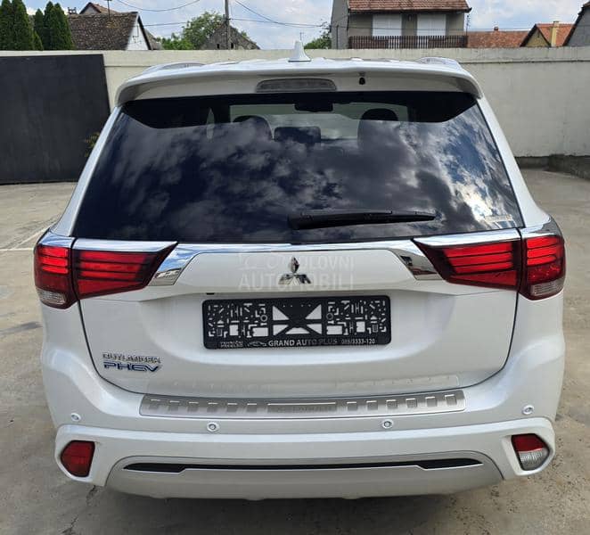 Mitsubishi Outlander PHEV