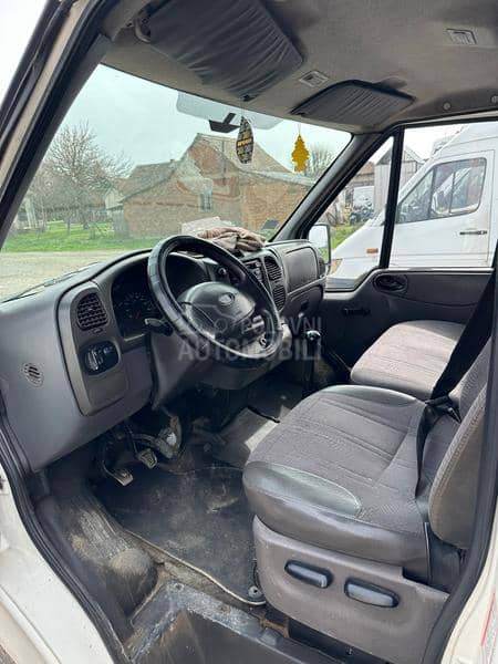 Ford Transit 2.4tddi