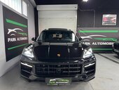 Porsche Cayenne E-Hybrid/360/pan.